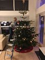 16 dec - Hente og pynte juletrae