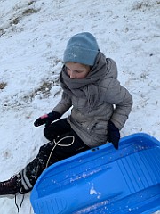 16 Feb - Mille og Farmand kaelker paa Hedeland skibakke